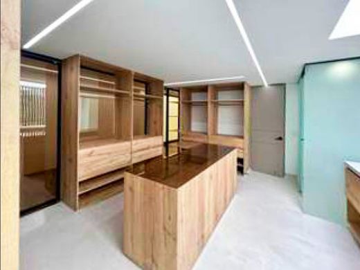 Casa de lujo en Medellín, Departamento de Antioquia