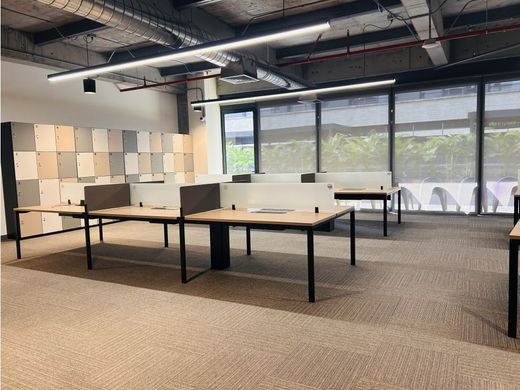 Office for rent per month in Envigado