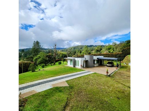 郊区住宅  Envigado, Departamento de Antioquia