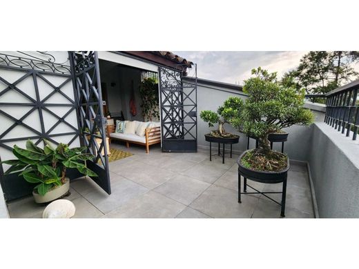 Apartment / Etagenwohnung in Medellín, Departamento de Antioquia