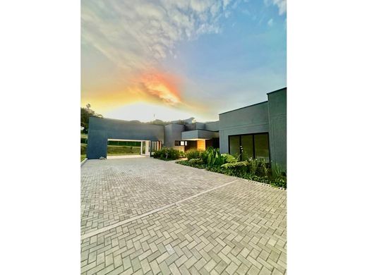 Casa de lujo en Retiro, Departamento de Antioquia