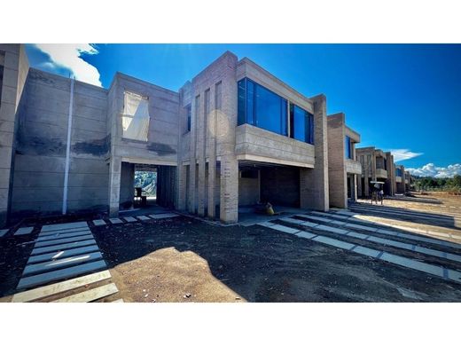 منزل ريفي ﻓﻲ Rionegro, Departamento de Antioquia