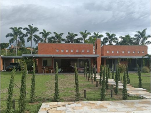 郊区住宅  Pereira, Departamento de Risaralda