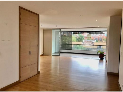 Apartment / Etagenwohnung in Medellín, Departamento de Antioquia