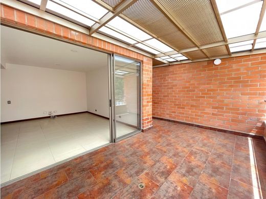 ﺷﻘﺔ ﻓﻲ ميديلين, Medellín