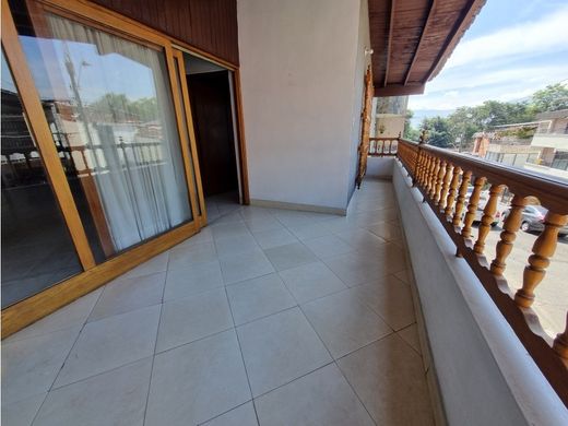 豪宅  麦德林, Medellín