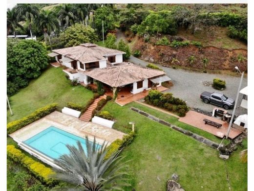 Rustik ya da çiftlik San Jerónimo, Departamento de Antioquia