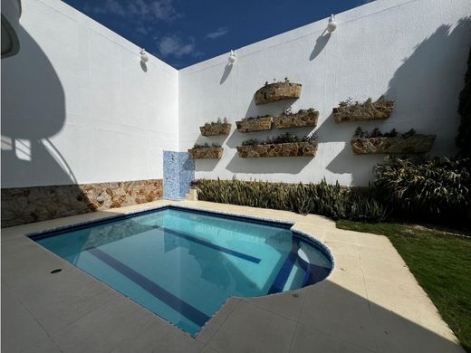 컨트리하우스 / Cali, Departamento del Valle del Cauca