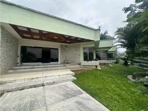 Köy evi Cali, Departamento del Valle del Cauca