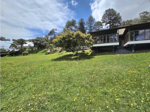 Farmhouse in Santa Helena, Medellín