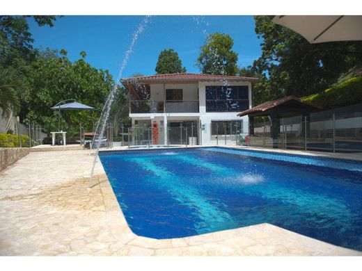 Ρουστίκ ή αγροικία σε Sopetrán, Liborina