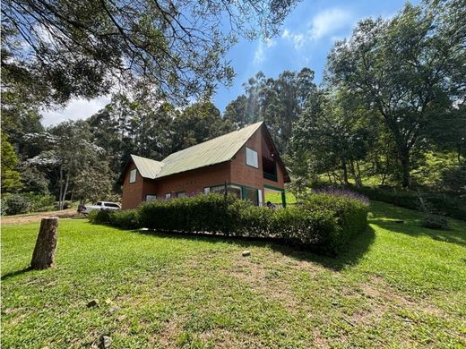 Farmhouse in La Ceja, Departamento de Antioquia