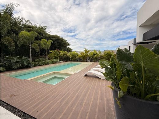 郊区住宅  Pereira, Departamento de Risaralda