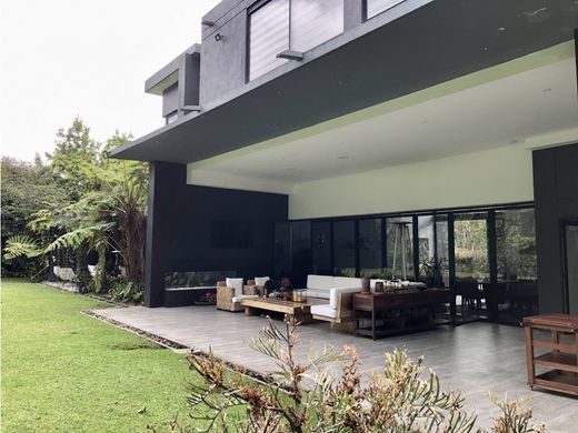 컨트리하우스 / Envigado, Departamento de Antioquia