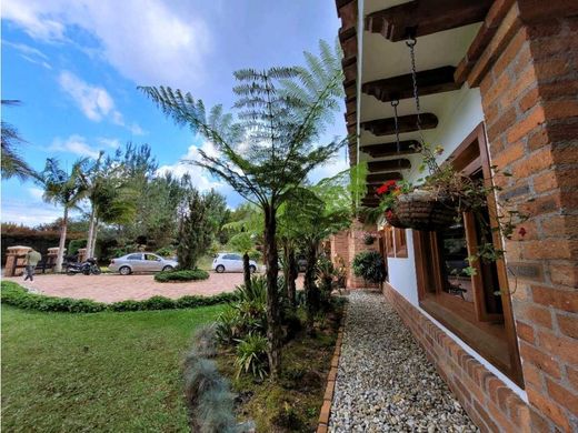 Köy evi Medellín, Departamento de Antioquia