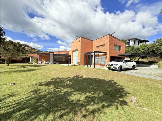 Envigado, Departamento de Antioquiaの高級住宅