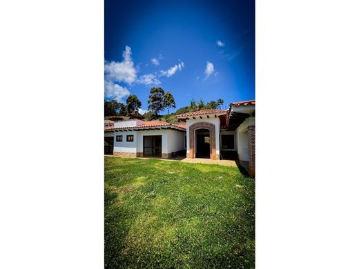 Country House in Carmen de Viboral, El Carmen de Viboral