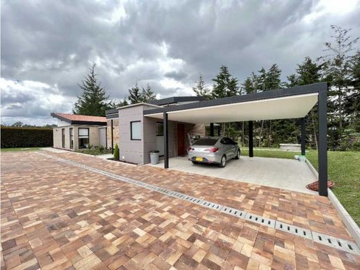 Country House in Carmen de Viboral, El Carmen de Viboral