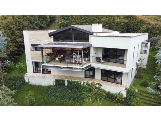 호화 저택 / 메데인, Medellín