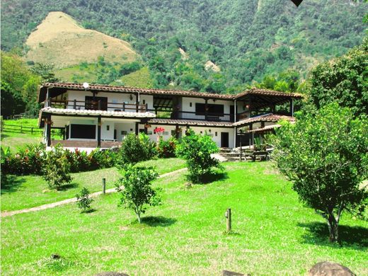 Jericó, Departamento de Antioquiaのカントリー風またはファームハウス
