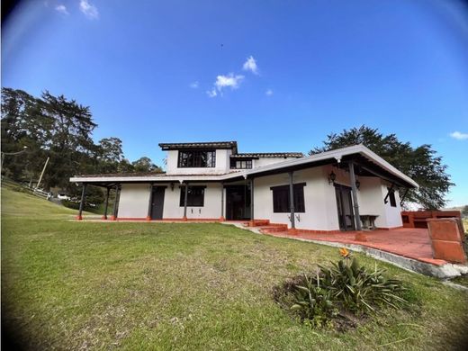 Farmhouse in La Ceja, Departamento de Antioquia