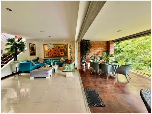 Элитный дом, Envigado, Departamento de Antioquia