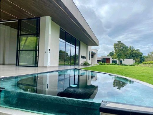 Luxus-Haus in Pereira, Departamento de Risaralda