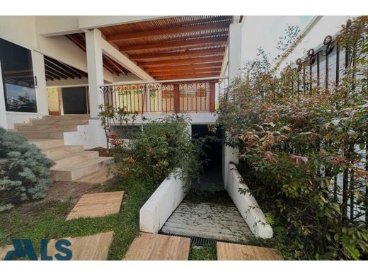 Πολυτελή κατοικία σε Μεδεγίν, Medellín