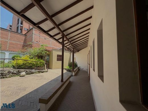 منزل ﻓﻲ ميديلين, Medellín