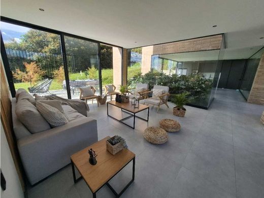 郊区住宅  Envigado, Departamento de Antioquia