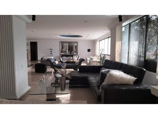 Apartment / Etagenwohnung in Medellín, Departamento de Antioquia