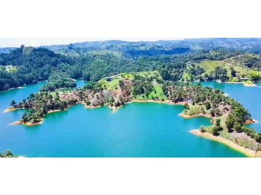 Grundstück in El Peñol, Yarumal