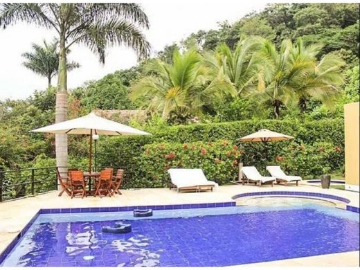 Luxury home in Villeta, Cundinamarca