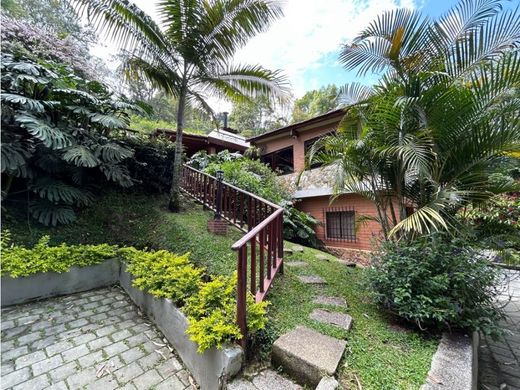 Ferme à Medellín, Departamento de Antioquia