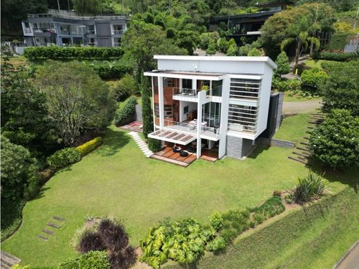 Загородный Дом, Медельин, Medellín