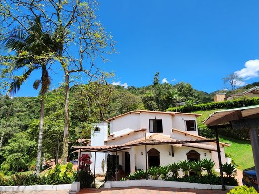 Casale a Retiro, Departamento de Antioquia
