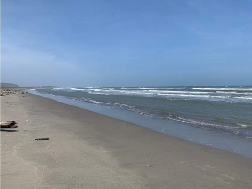 Land in Cartagena, Cartagena de Indias