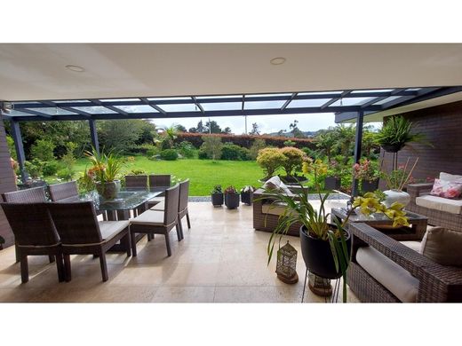 Πολυτελή κατοικία σε Μεδεγίν, Medellín