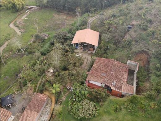 Gutshaus oder Landhaus in Guarne, Departamento de Antioquia