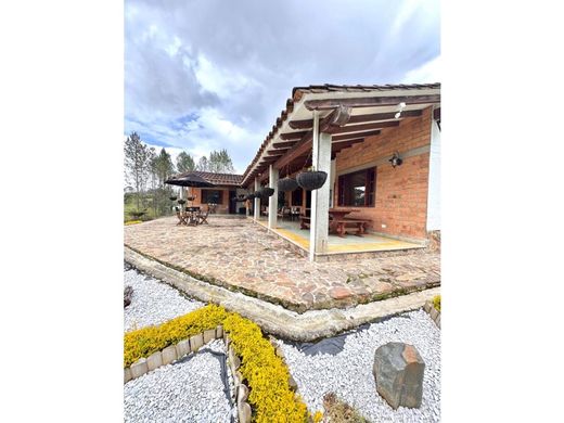 컨트리하우스 / Retiro, Departamento de Antioquia