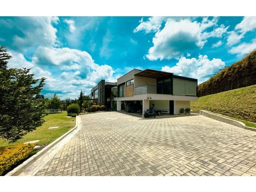 Πολυτελή κατοικία σε Μεδεγίν, Medellín