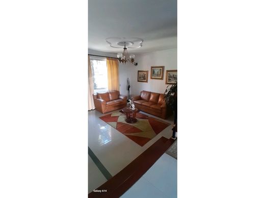 Πολυτελή κατοικία σε Sabaneta, La Estrella