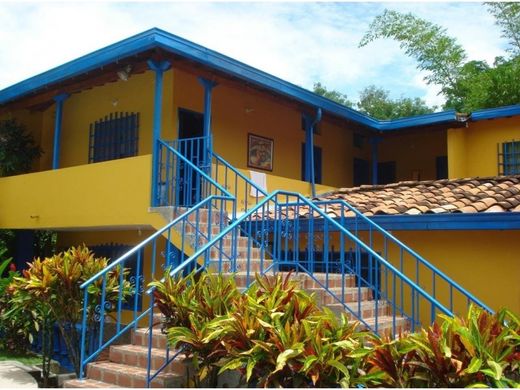 Ρουστίκ ή αγροικία σε Santa Fe de Antioquia, Santafé de Antioquia