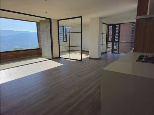 Apartment / Etagenwohnung in Medellín, Departamento de Antioquia
