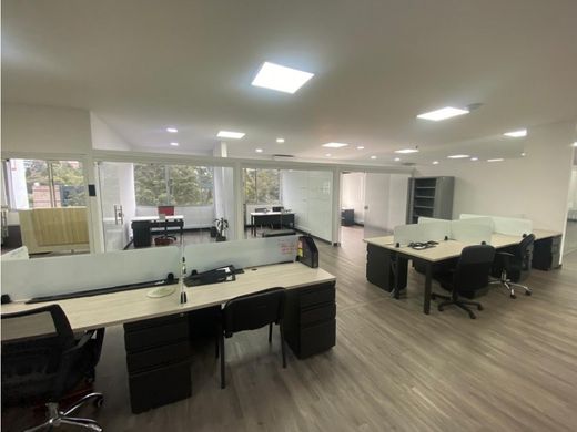 مكتب ﻓﻲ ميديلين, Medellín