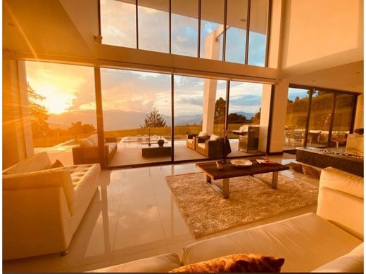 منزل ﻓﻲ ميديلين, Medellín