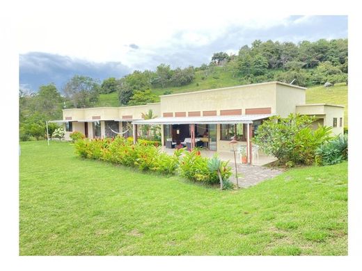 Farmhouse in Arbeláez, Cundinamarca