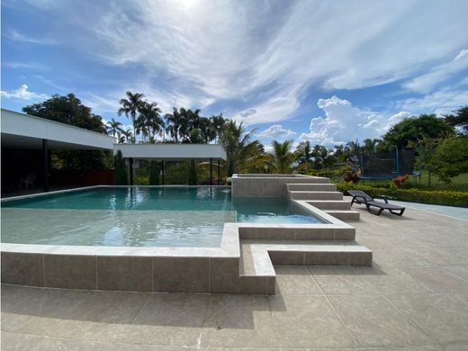 郊区住宅  Pereira, Departamento de Risaralda