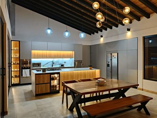 Luksusowy dom w Guarne, Departamento de Antioquia