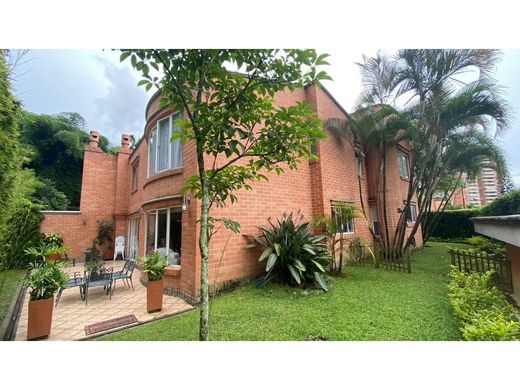 منزل ﻓﻲ ميديلين, Medellín